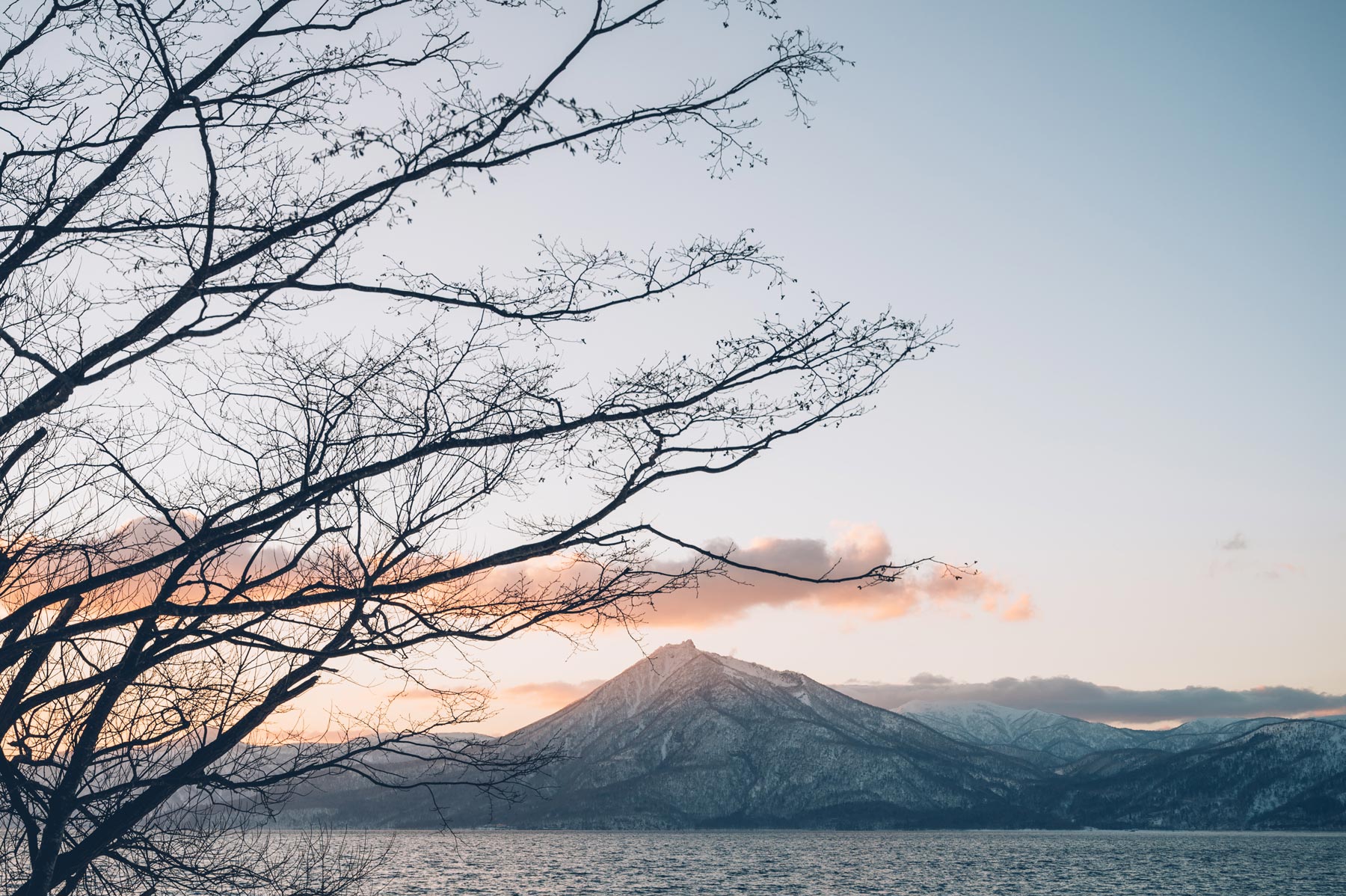 Lac Shikotsu, Japon