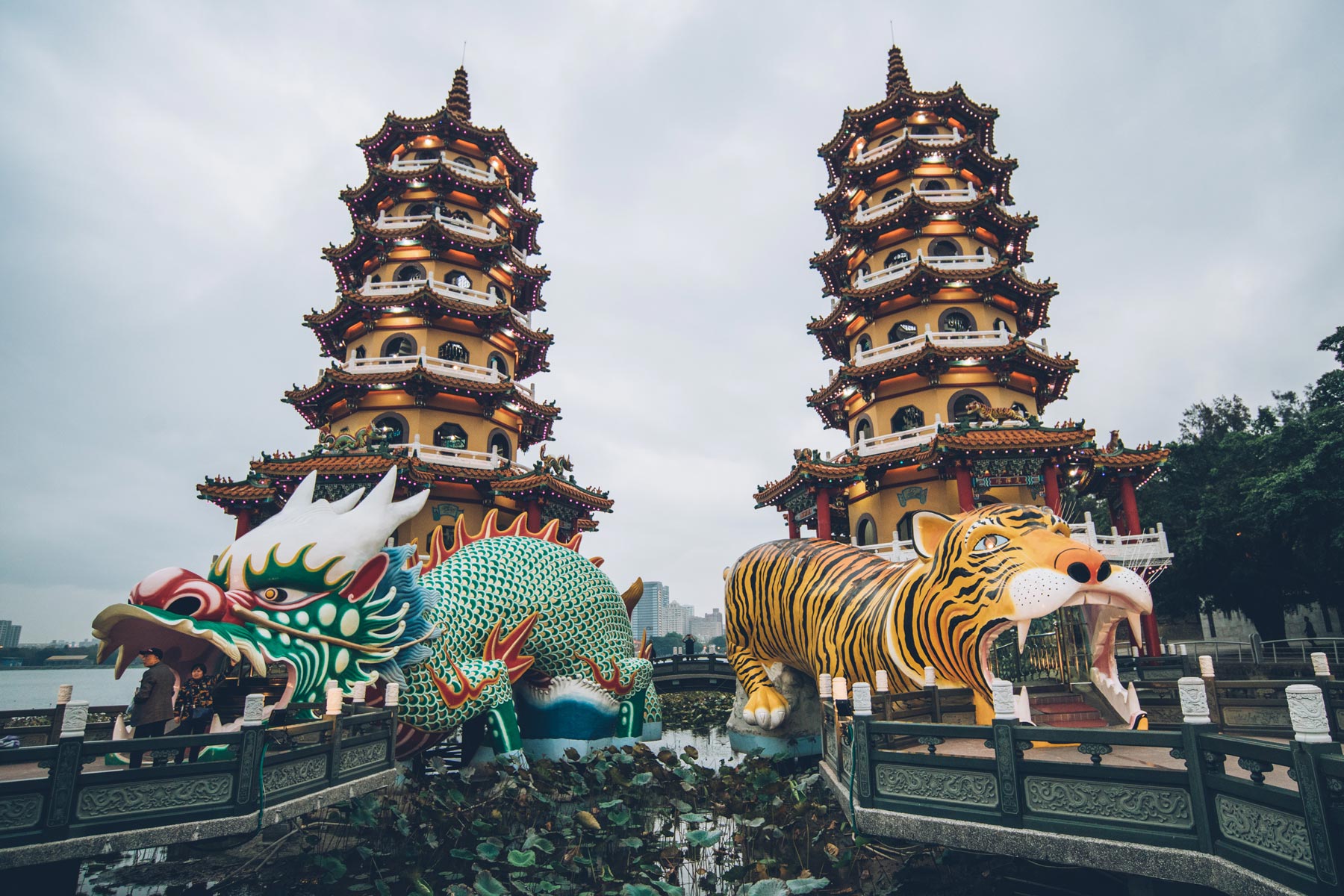 Pagodes du Tigre et Dragon, Kaohsiung, Taiwan